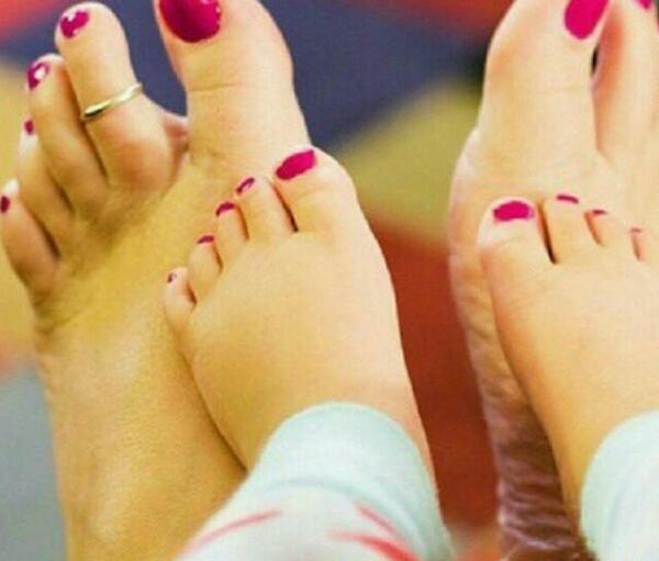 عکس پروفایل خوشبختی یعنی من و تو پسرمون