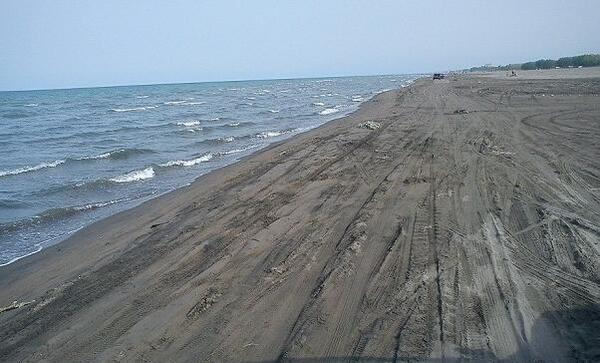 عکس دریای لاهیجان