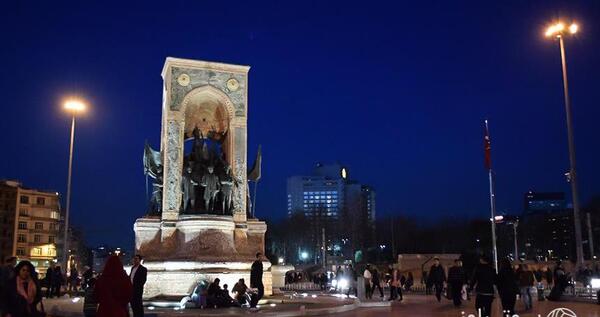 عکس استانبول میدان تکسیم