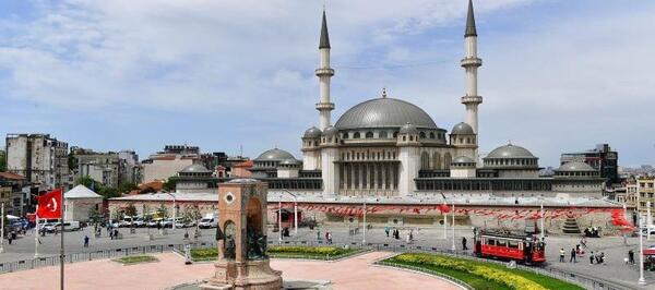 عکس استانبول میدان تکسیم