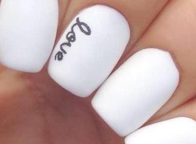 عکس ژلیش ناخن رنگ سفید