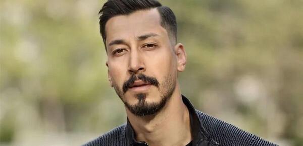 عکس بهرام افشاری تنها