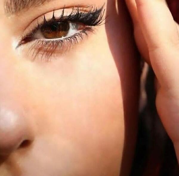 عکس دختر فیک طبیعی از صورت