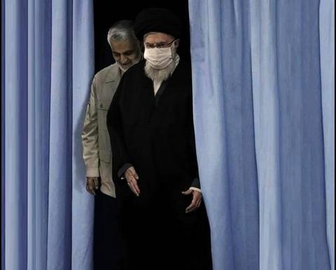 عکس سردار با رهبری