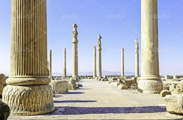 عکس ستون تخت جمشید