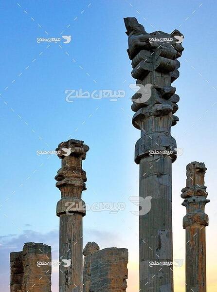 عکس ستون تخت جمشید