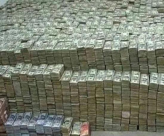 عکس دلار برای پروفایل