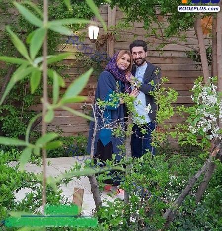ژست عکس مجری