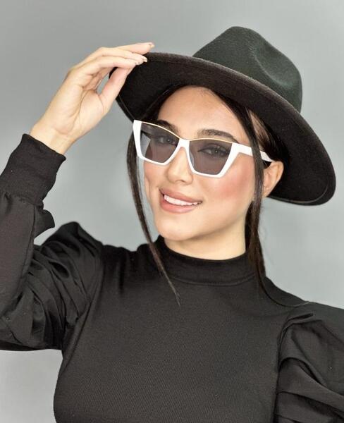 عکس دختر فیک با عینک