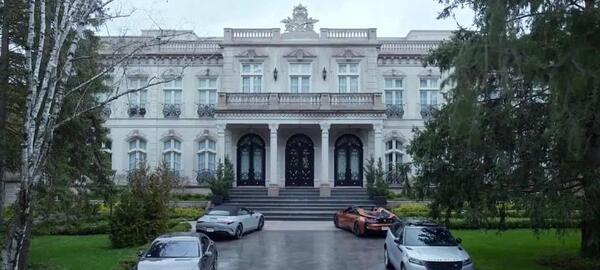 عکس آدرین مانک
