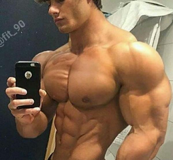 عکس پروفایل پسر بدنساز