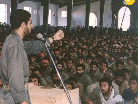 عکس حاج قاسم در جبهه
