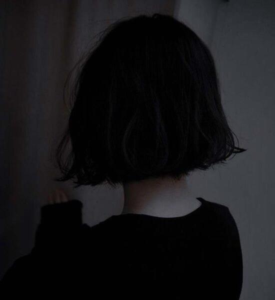 عکس فیک دختر ناراحت
