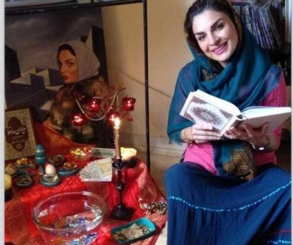 ایده ژست عکس با سفره هفت سین