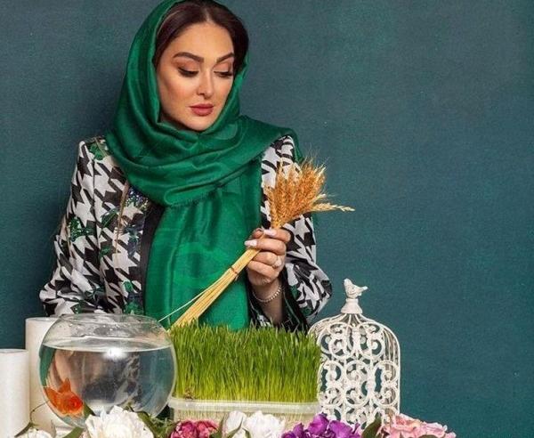 ایده ژست عکس با سفره هفت سین