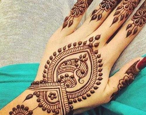 عکس رنگ حنا روی ناخن
