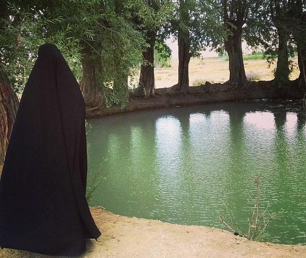 عکس چادری در طبیعت