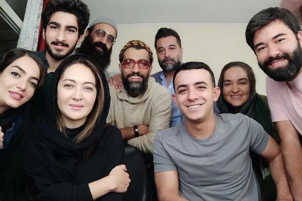 عکس همسر نیکی کریمی و فرزندش