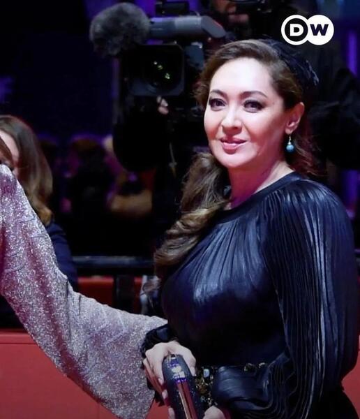 عکس همسر نیکی کریمی و فرزندش