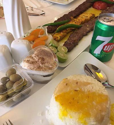 عکس فیک غذا در رستوران