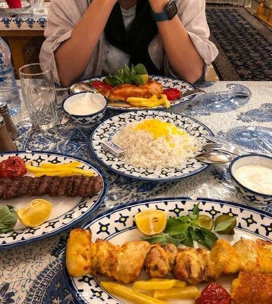 عکس فیک غذا در رستوران