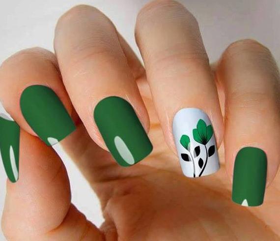 عکس ژلیش ناخن دخترانه ساده