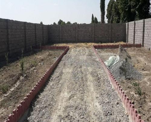 عکس زمین چهار دیواری