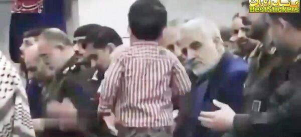 عکس حاج قاسم موقع نماز