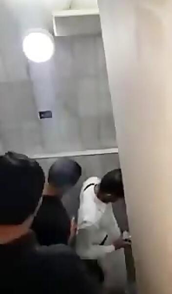 عکس حاج قاسم موقع نماز