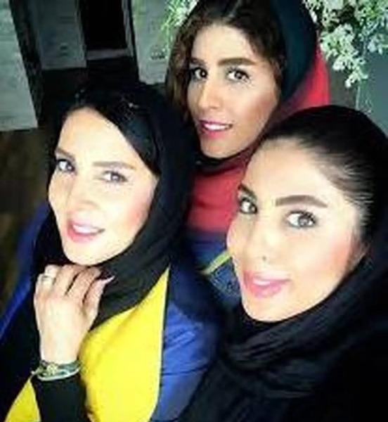 عکس لیلا بلوکات و خواهرانش