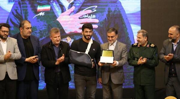 عکس غمگین حسن یزدانی