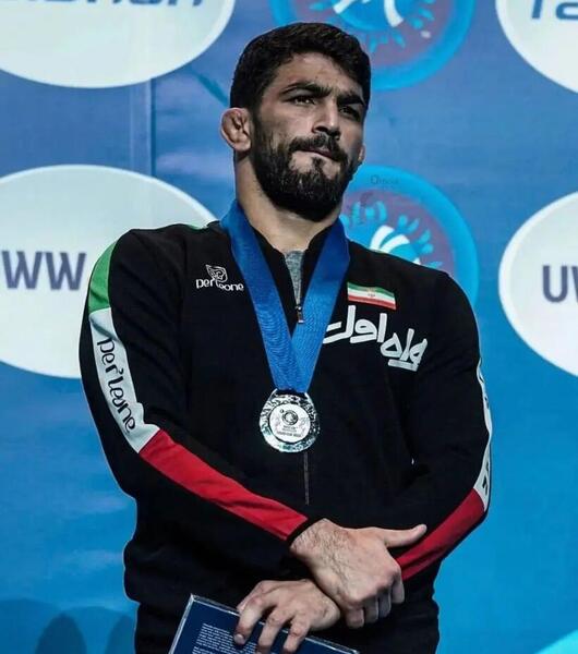 عکس غمگین حسن یزدانی