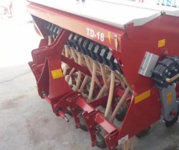 عکس دستگاه ذرت کار
