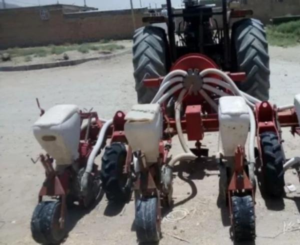 عکس دستگاه ذرت کار