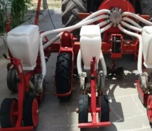 عکس دستگاه ذرت کار