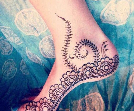عکس نقش حنا عربی روی دست