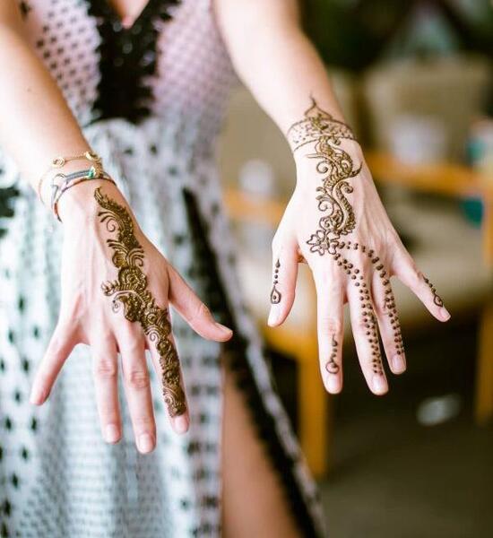 عکس نقش حنا عربی روی دست