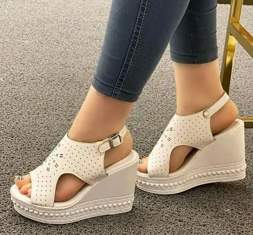 عکس صندل پاشنه دار