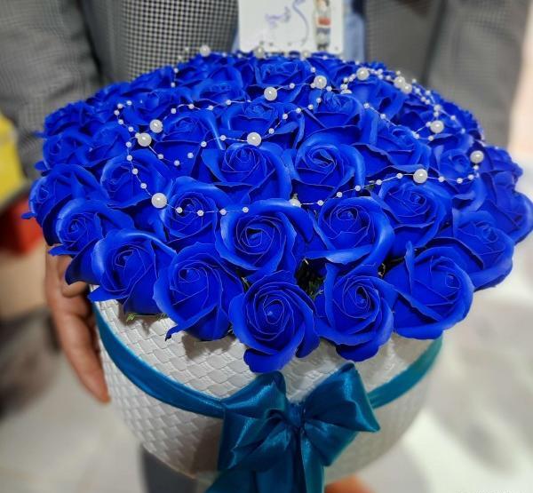 عکس گل سبز آبی