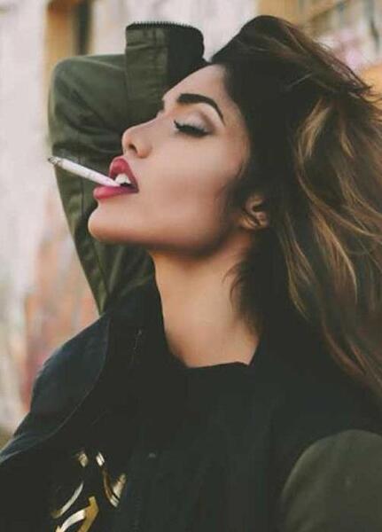 عکس دختر فیک لاتی