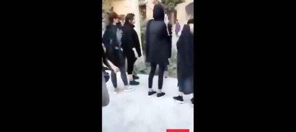 عکس دوست پسر هلیا قمه کش