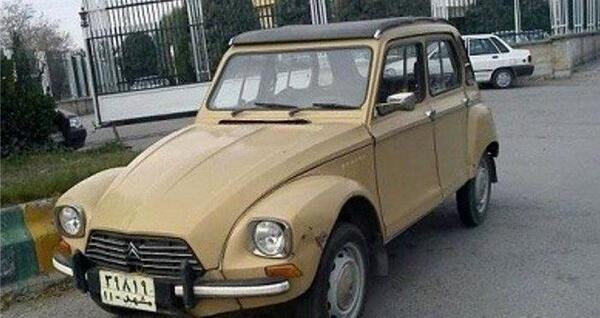 عکس توی ماشین ژیان