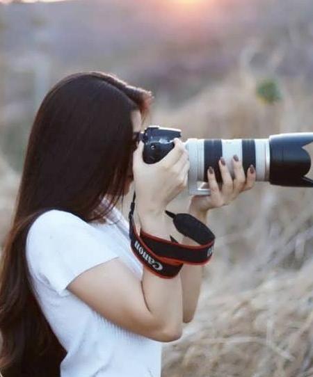 عکس فیک دختر عکاس