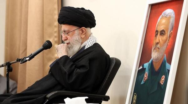 عکس رهبر و سلیمانی