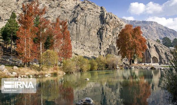 عکس پاییزی طاق بستان