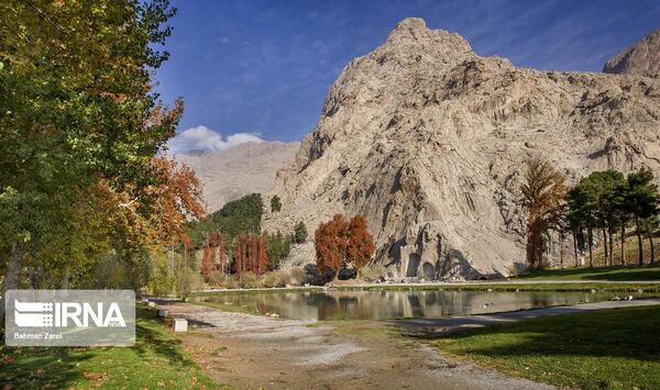 عکس پاییزی طاق بستان