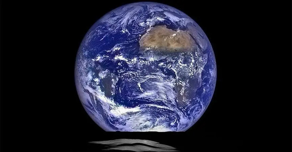 عکس زمین گرد
