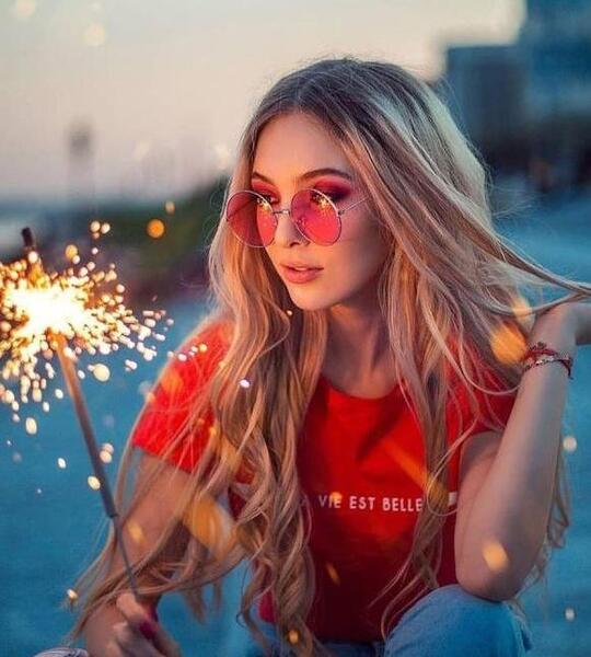 عکس پروفایل دخترونه رنگی شاد