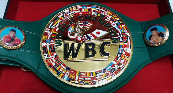 عکس های روی کمربند wbc