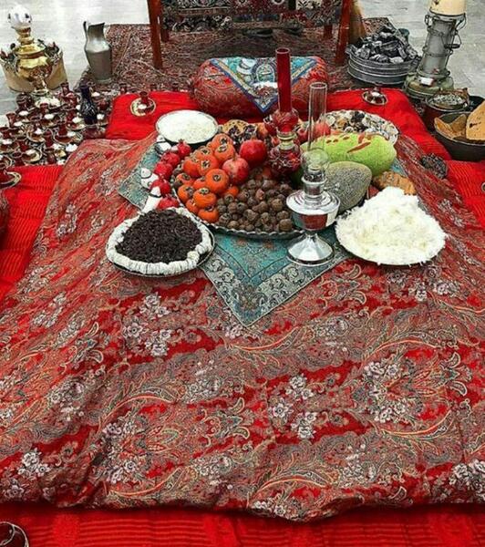 عکس چیدمان سفره شب یلدا